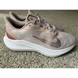 Nike Air Zoom Running Shoes Flyknit Lightweight‎ pink Sneakers women Size 9